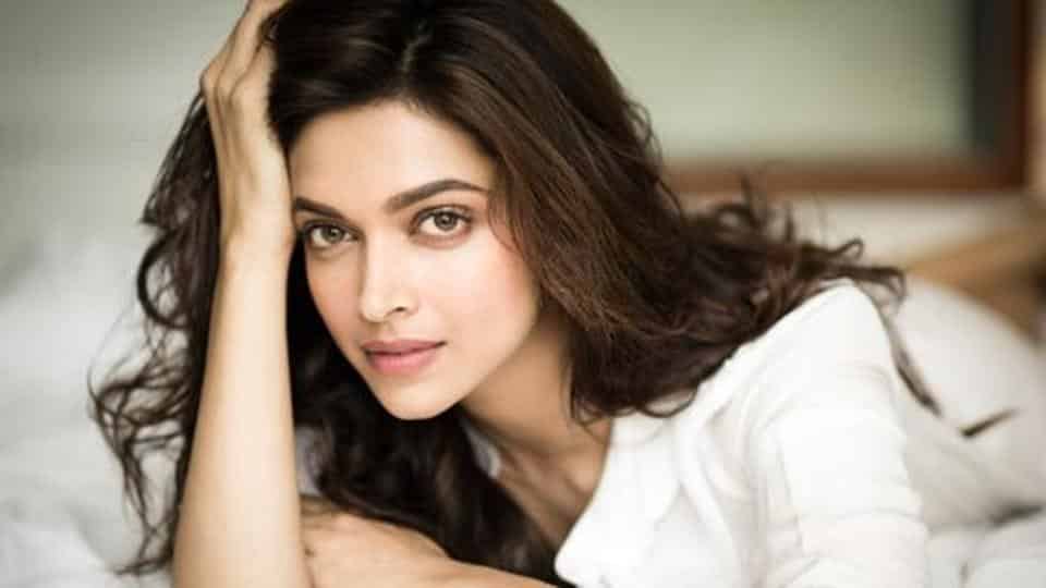 Le pusieron precio a la cabeza de la actriz Deepika Padukone 