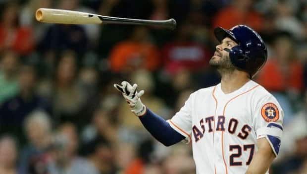 José Altuve y Buster Posey son premiados con el Bate de Plata