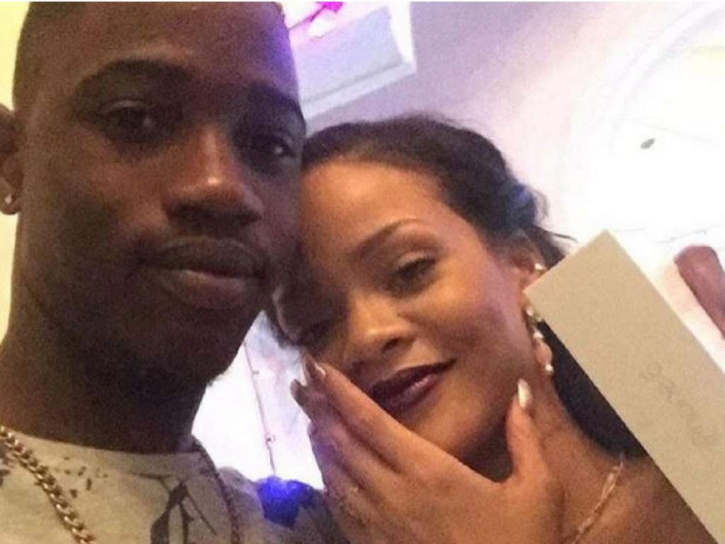 Rihanna y su primo Tavon