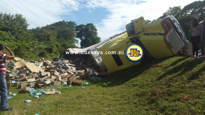 Furgn Cargado De Leche Se Vuelca En Rivas