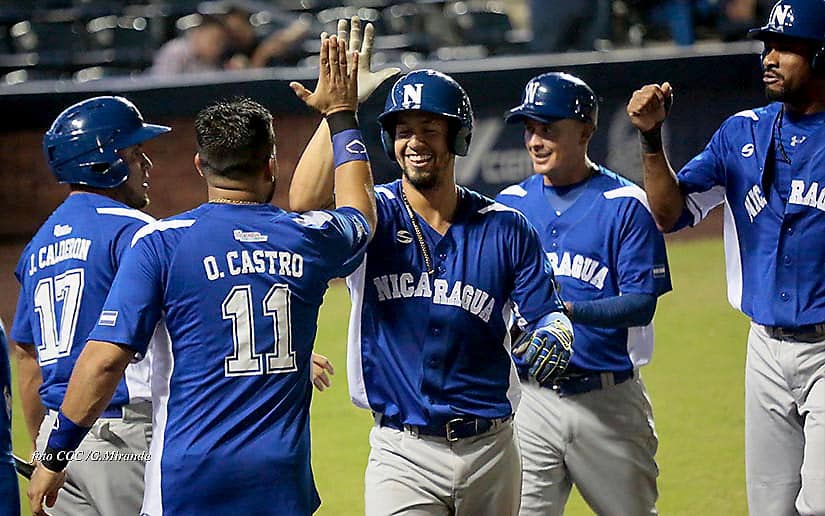 Cheslor Cuthbert metió un homerun