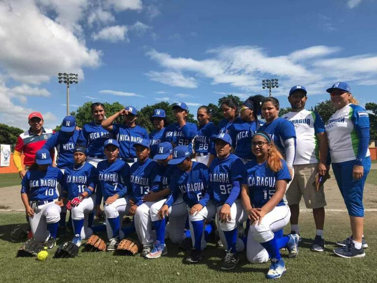 Nicaragua gana medalla de Plata en softbol femenino