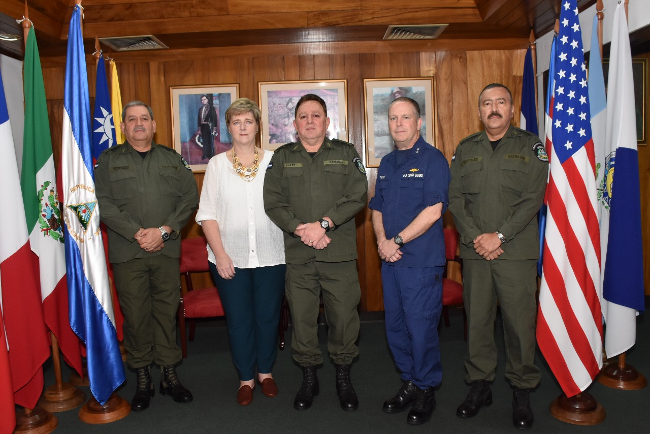 Contralmirante Christopher J. Tomney de visita en Nicaragua