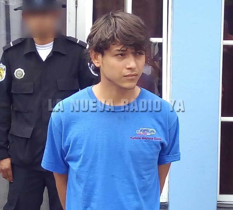 Este joven fue capturado con marihuana