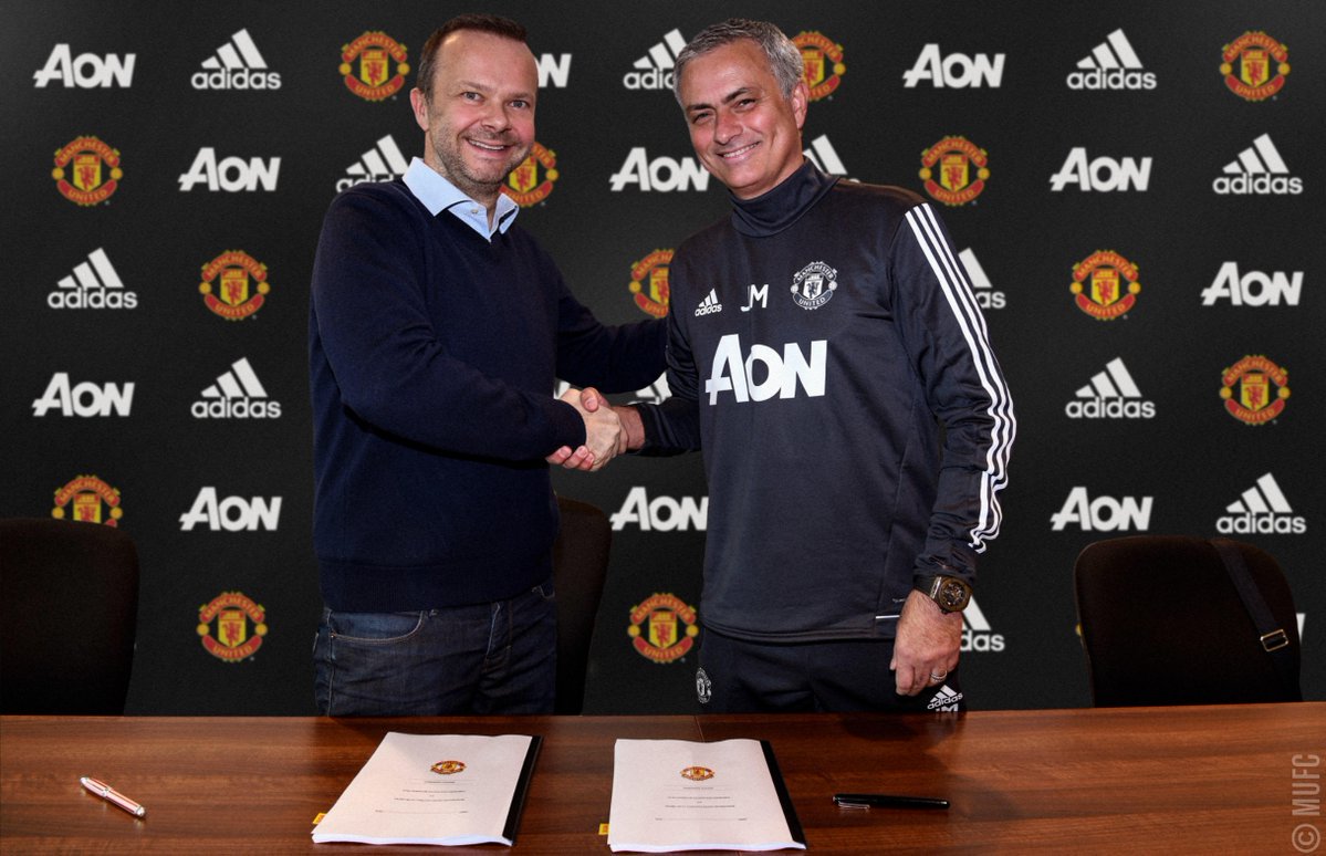 José Mourinho renueva su contrato como entrenador del Manchester United hasta el año 2020