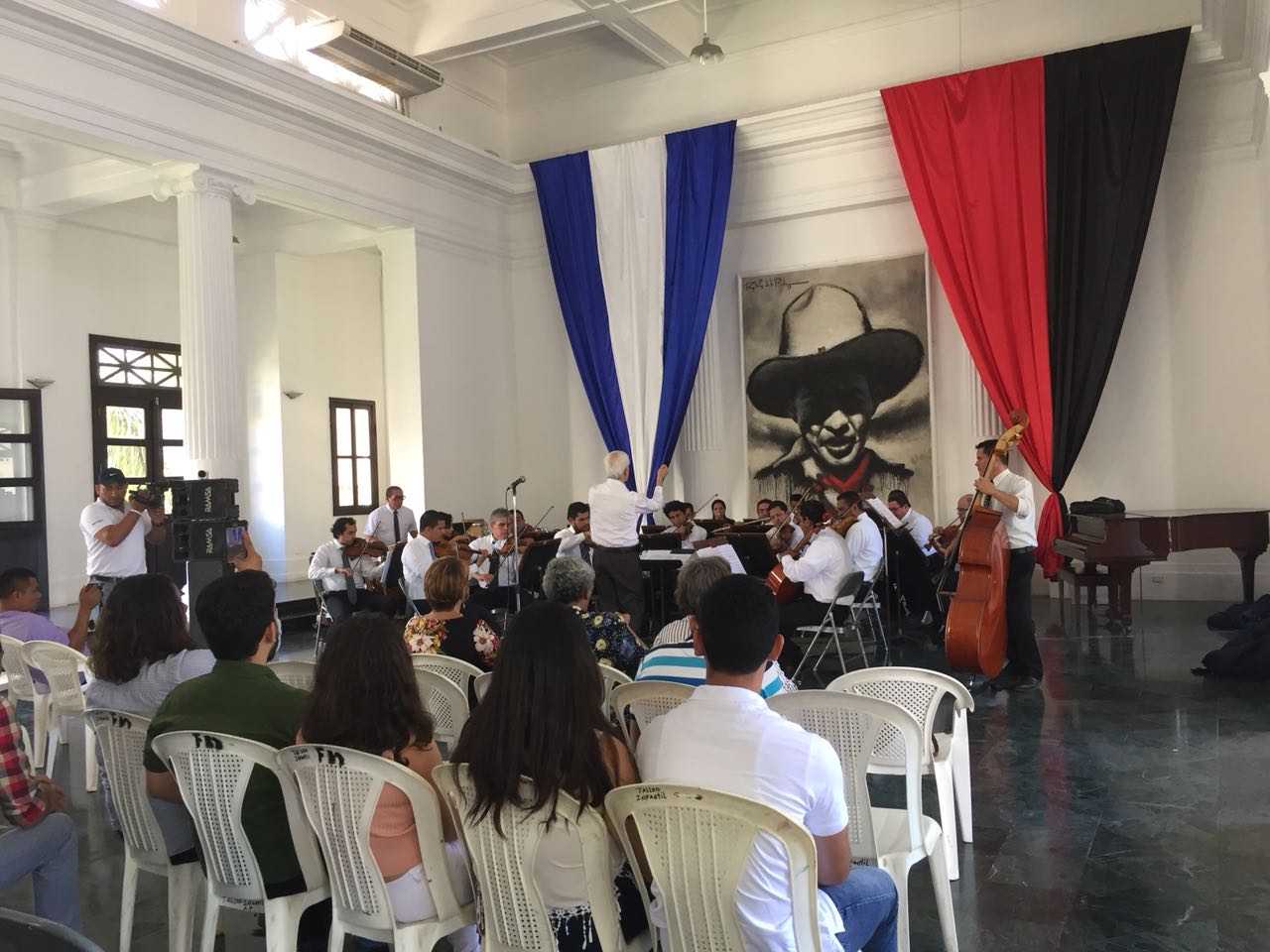  la Orquesta Nacional brindó un concierto