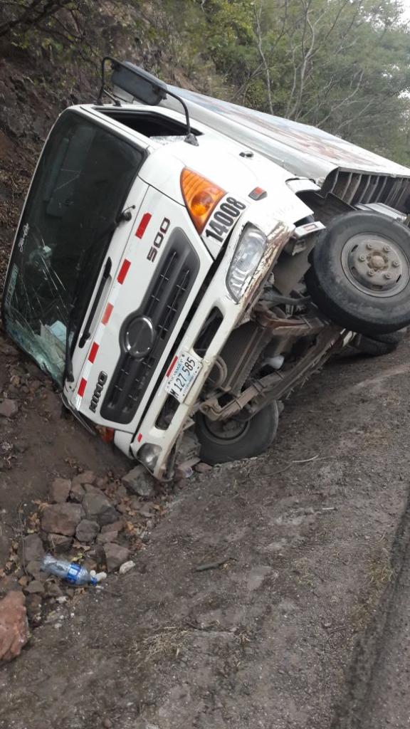 El accidente dejó cuantiosos daños materiales