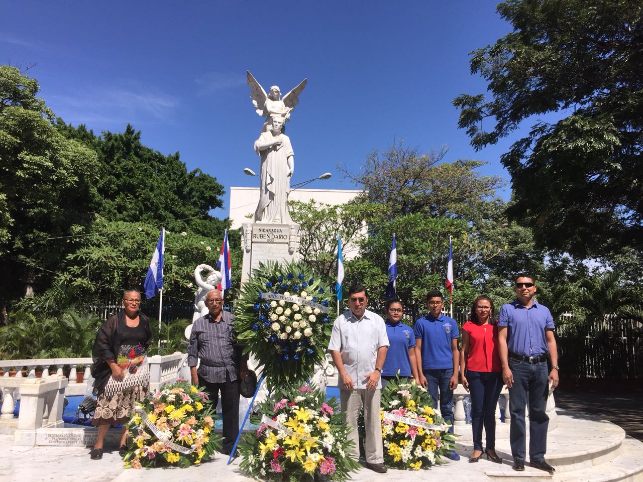 Homenaje al poeta universal Rubén Darío