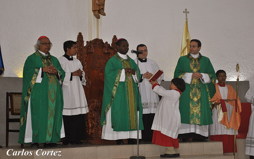  Monseñor Fortunatus Nwachukwu se despidió de Nicaragua