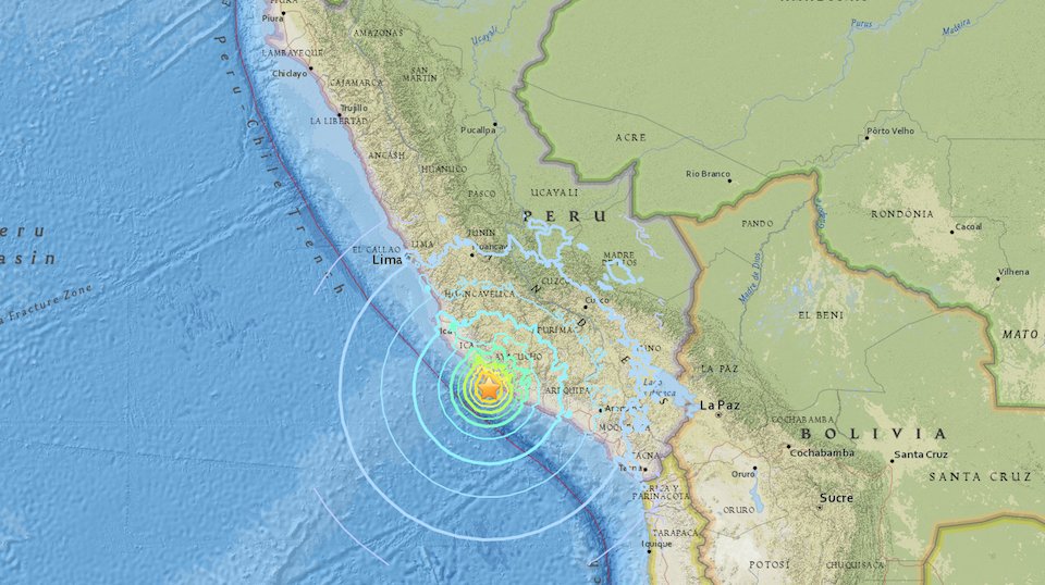 2 muertos deja terremoto en Perú