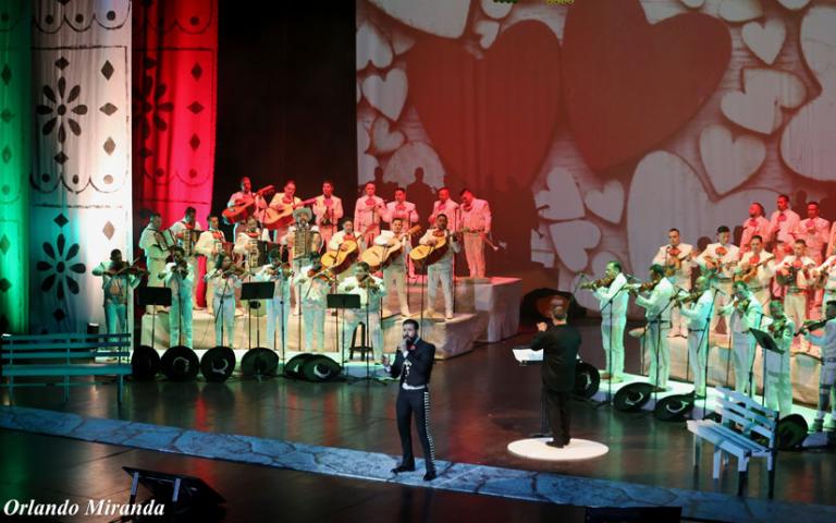 Fundación Incanto y Mariachi Garibaldi le cantan al amor
