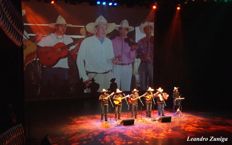 Gran homenaje a don Felipe Urrutia en el centenario de su natalicio en Teatro Nacional