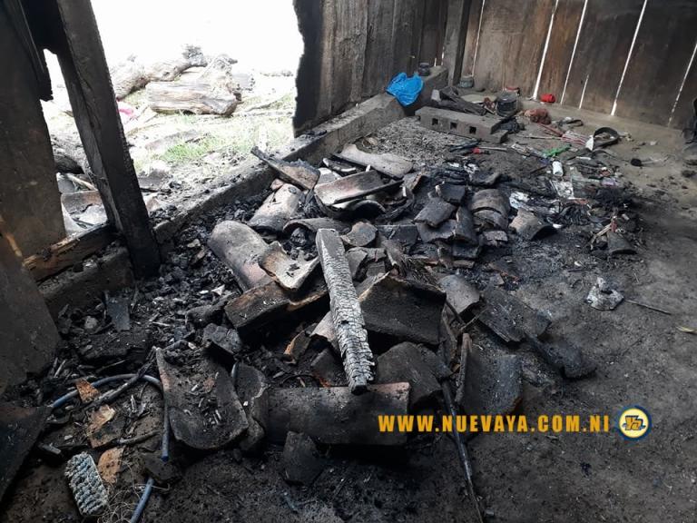 Sujeto agresivo le prende fuego a la casa de su padre en Boaco