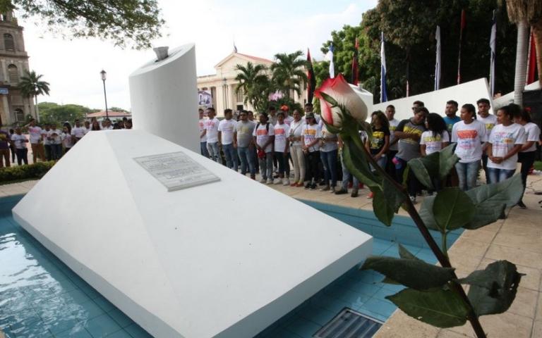 Juventud Sandinista reitera compromiso con la paz y el progreso a 6 años del tránsito a la inmortalidad del Comandante Tomás Borge