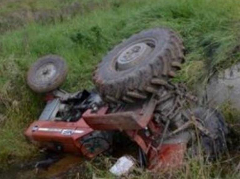 Muere conductor de tractor que se volcó en Posoltega, Chinandega