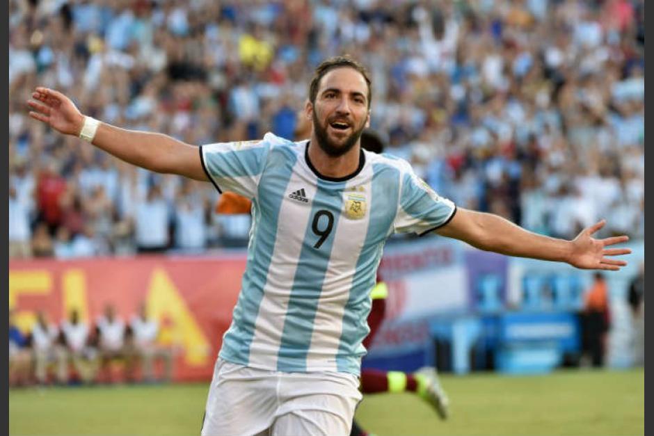 Gonzalo Higuaín contra Francia