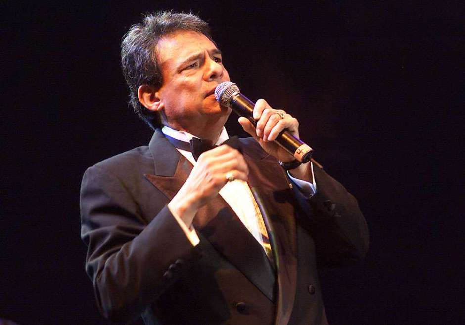 Muere José José