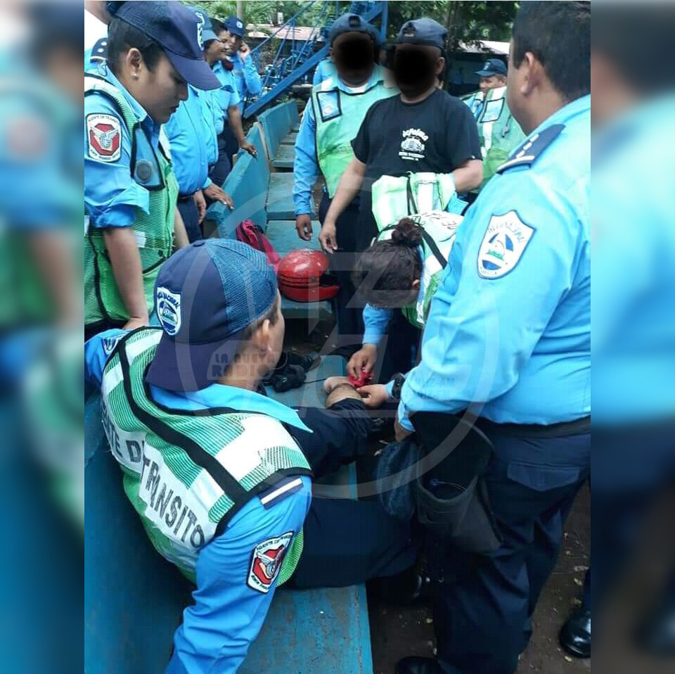 Los suboficiales mayores ubicados en la brigada de tránsito estaban realizando labores de regulación vial