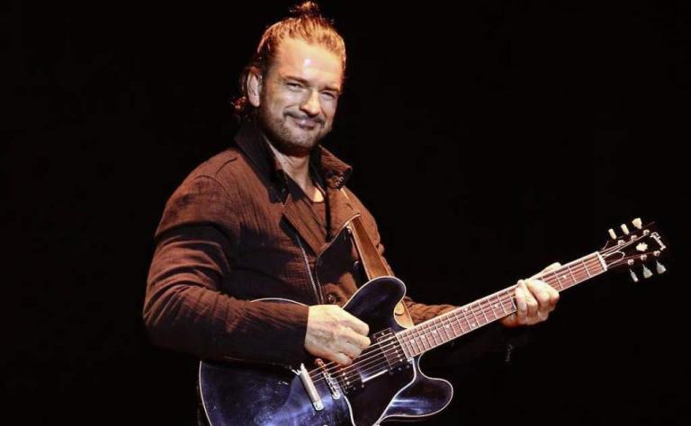 Ricardo Arjona y su “atrevido” video