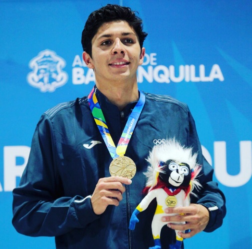 el nadador guatemalteco Luis Carlos Martínez