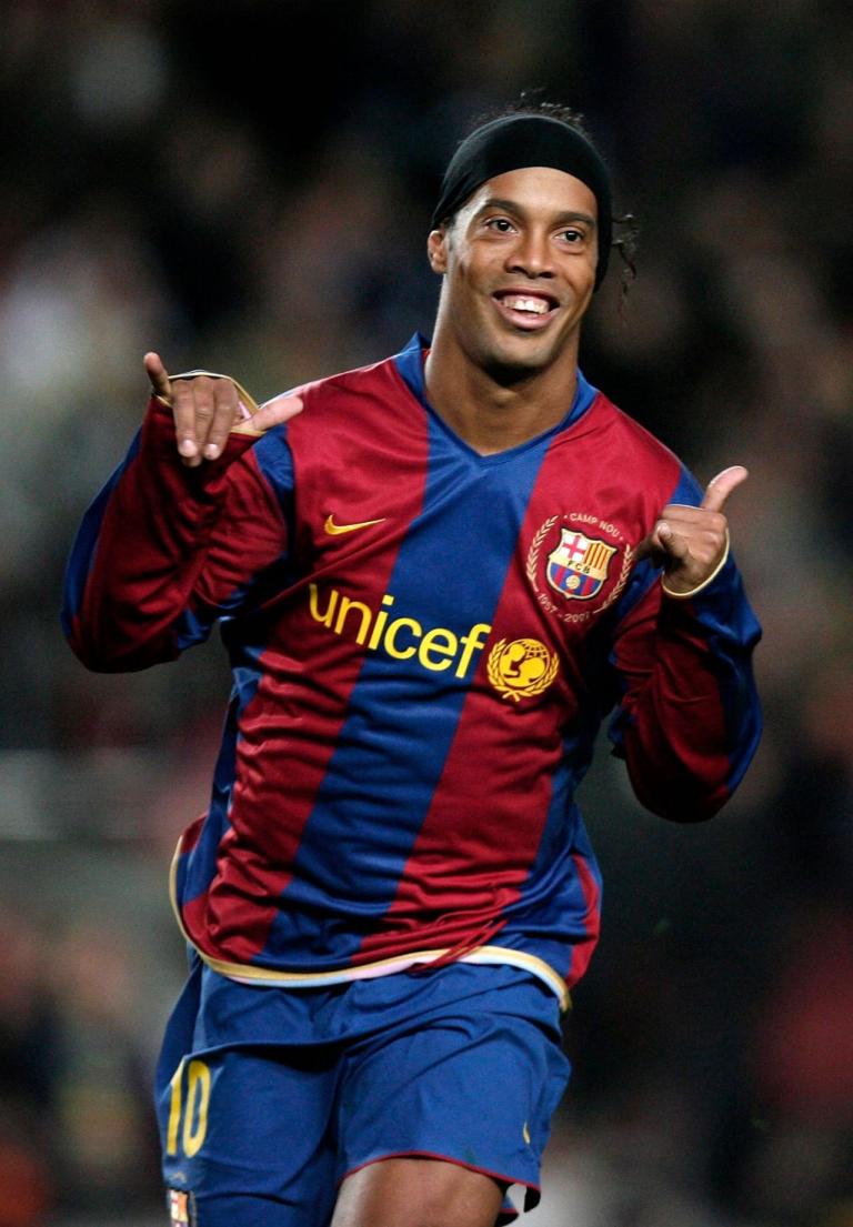 Hijo de Ronaldinho está a punto de firmar su primer contrato profesional