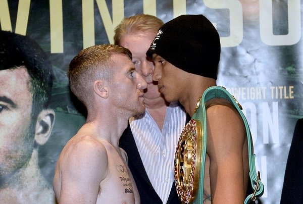 Crístofer Rosales y su oponente Paddy Barnes