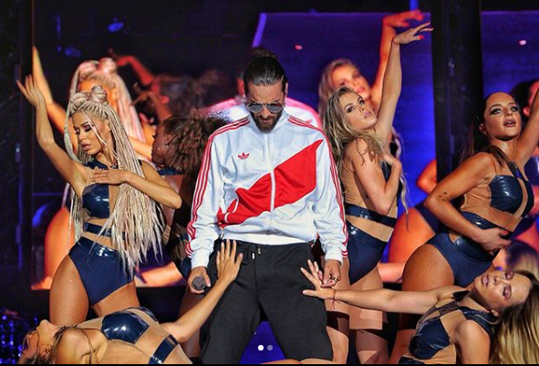 Ya está listo el polémico videoclip «Mala Mía”, de Maluma