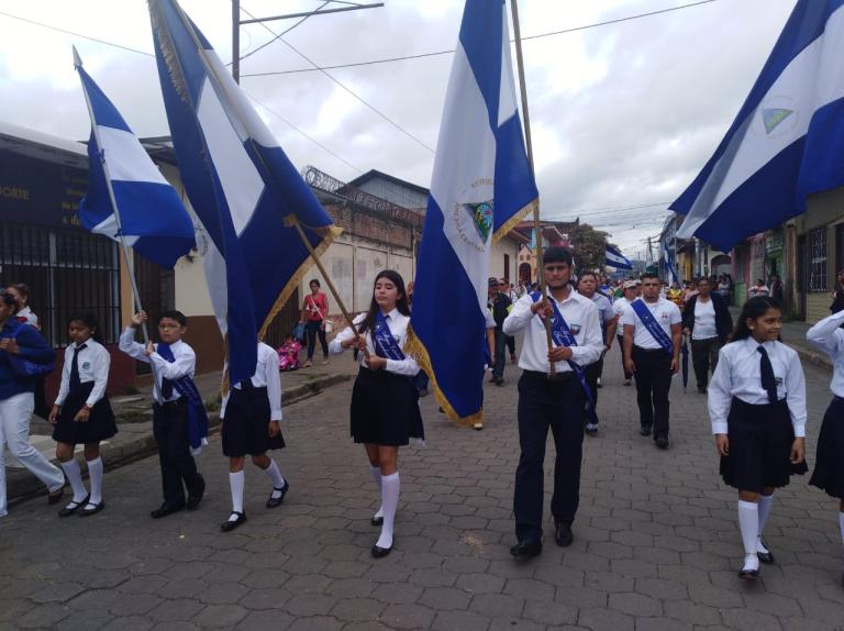 2018: Arrancan desfiles en todo el país en honor a la Patria