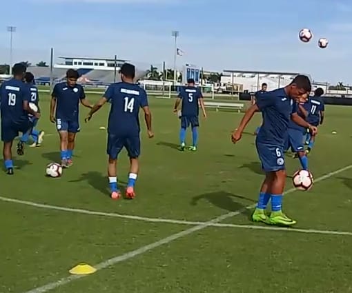 Selección Sub20 de Nicaragua entrenando previo al partido contra Jamaica. Foto Cortesía FENIFUT