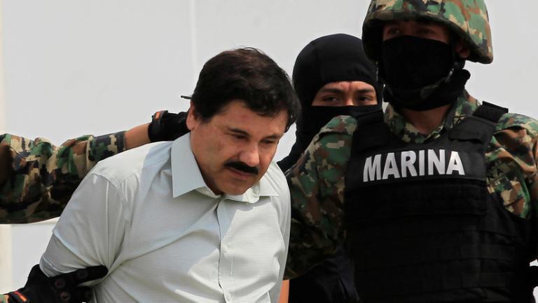 Sale a la luz la pistola con diamantes que usaba «El Chapo»