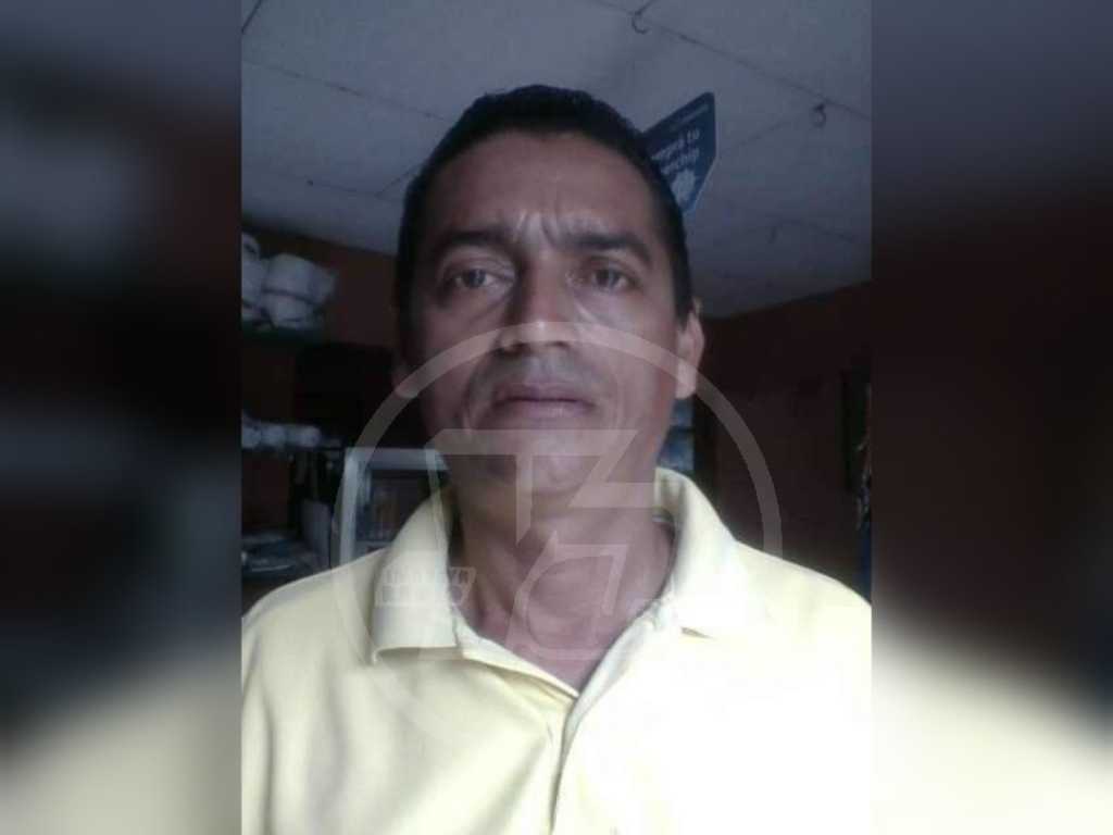 Este es el taxista Álvaro Villarreal, de 46 años, asesinado esta mañana