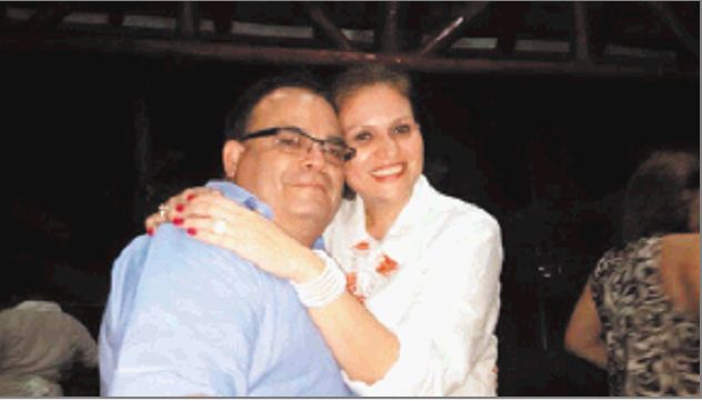 Roberto Emilio Estrada Zamora, de 62 años, junto a su ex esposa Sarybel Abad Urcuyo, de 45 