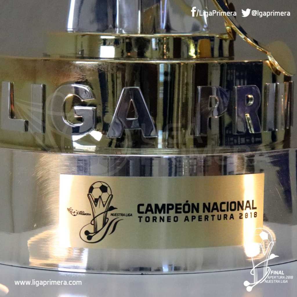Liga Primera presenta lujoso trofeo que entregará al Campeón del Fútbol
