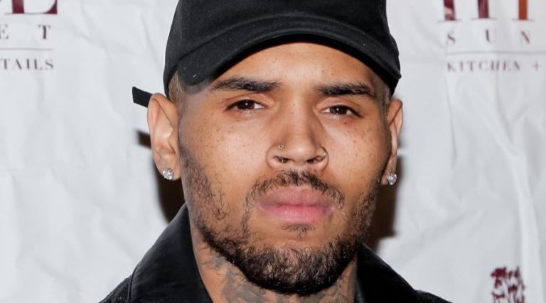 El rapero Chris Brown es arrestado en Francia por abusar sexualmente de una jovencita