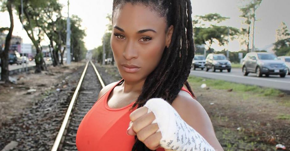 La boxeadora costarricense Hanna Gabriels 