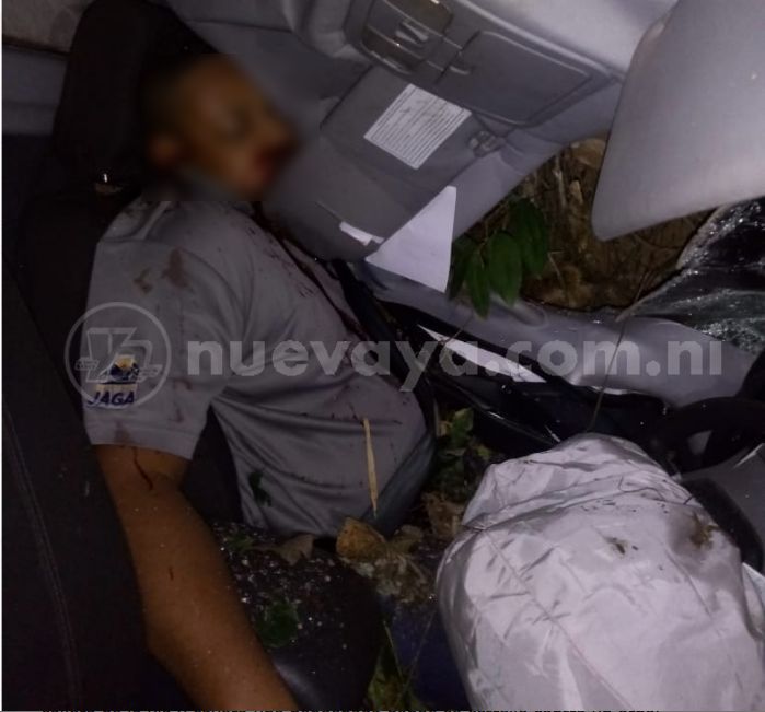 Así quedó el cuerpo del joven, quien se durmió al volante