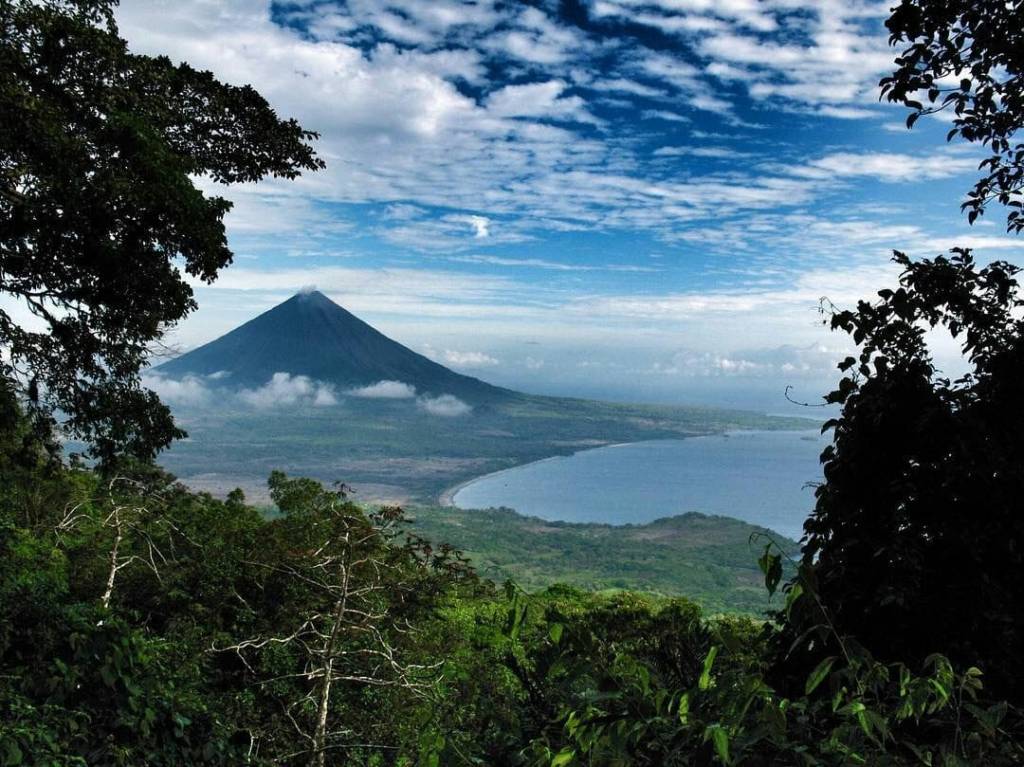 Ometepe, Vista desde el Volcán Maderas, Altagracia