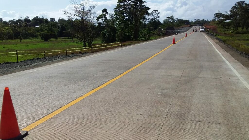 Gobierno Sandinista construye carretera