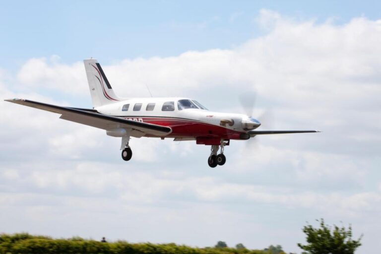 Pasajeros de avioneta de La Costeña vuelven a la vida tras aterrizaje sin freno