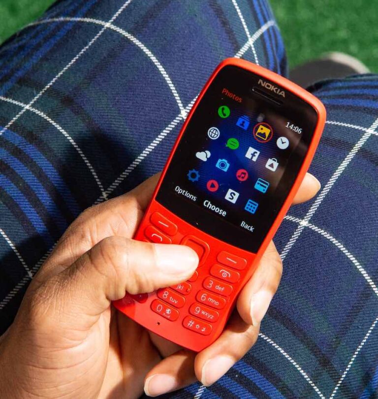 Nokia lanza nuevo teléfono "chiclero"