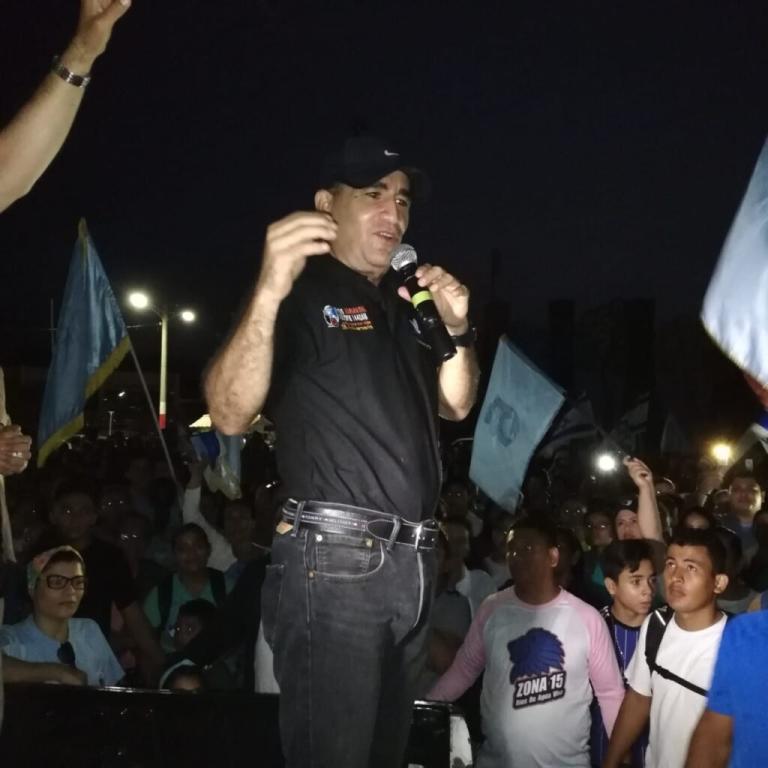Pueblo evangélico finaliza en victoria acto profético de las 7 vueltas en Plaza La Fe