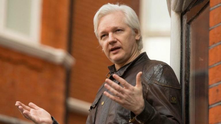 Julian Assange podría ser condenado a muerte por robar información confidencial del gobierno estadounidense