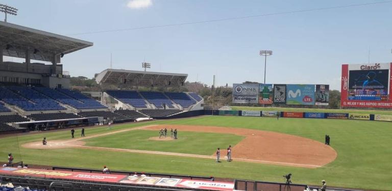 De la mano de Junior Téllez los leones vences a los Dantos 7-2