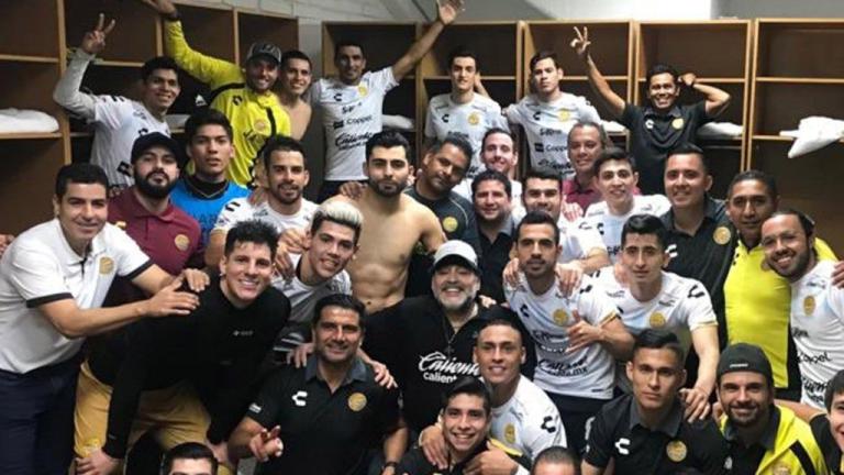 Se agotaron los boletos del partido de Maradona en la final del ascenso mexicano