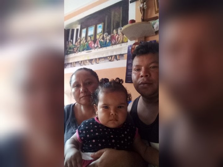 El nicaragüense Erick José Rivera y su familia