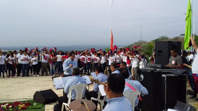 Juventud Sandinista rinde homenaje a Sandino en el 124 aniversario de su natalicio