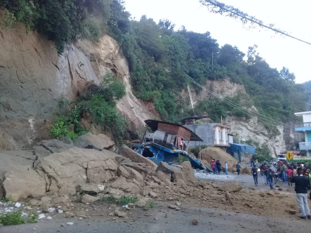 Niñas murieron soterradas en Guatemala