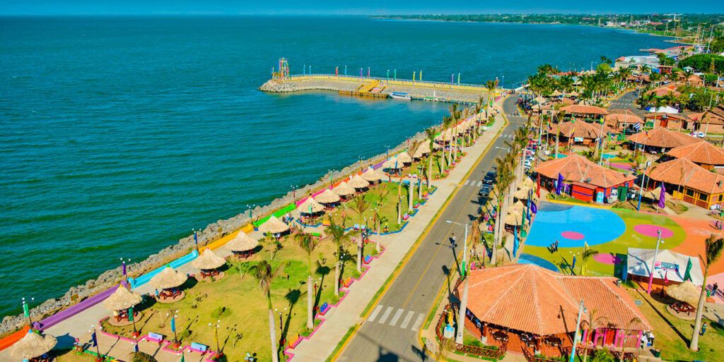 Vista aérea del Puerto Salvador Allende en Managua