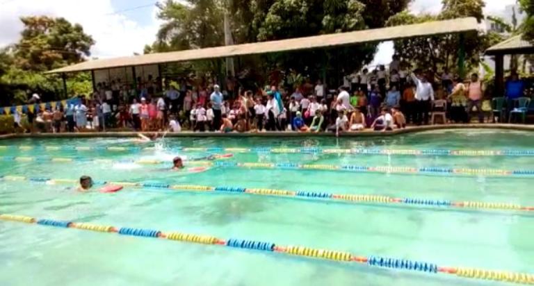 Alumnos del “Eduardo Contreras” celebraron la semana de la niñez con arte y deportes