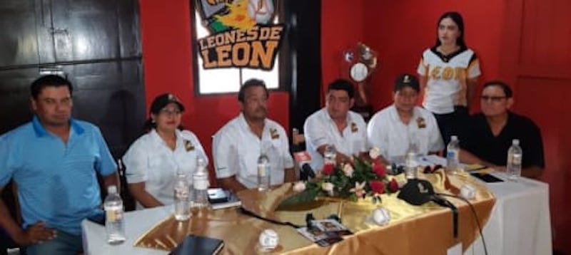 Conferencia de Prensa de la Junta Directiva del León